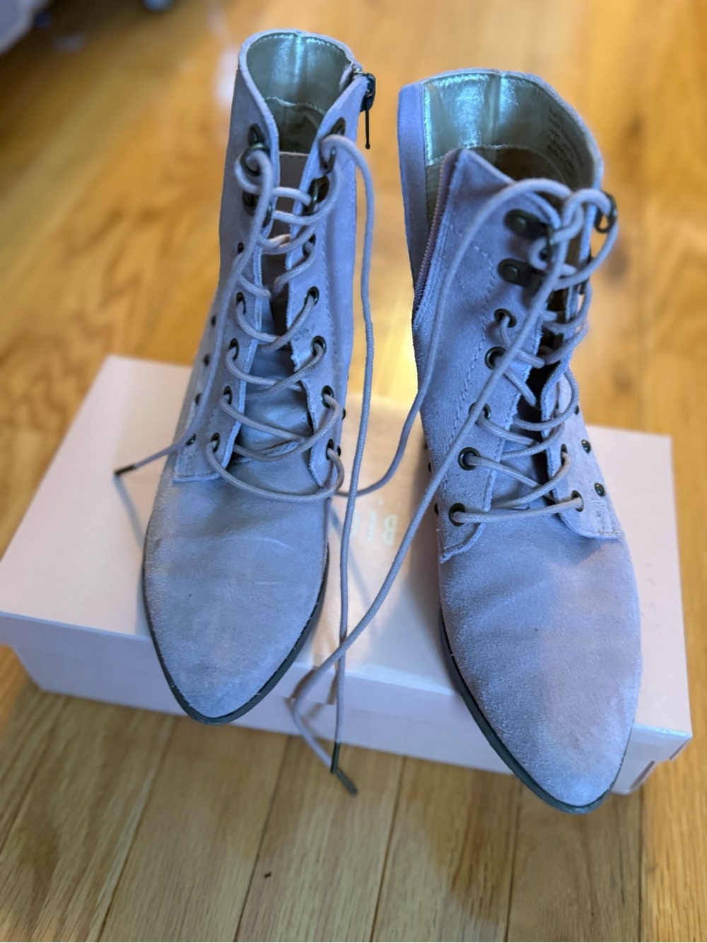 Girls Lace-Up Leather Ankle Boots in Light Pink